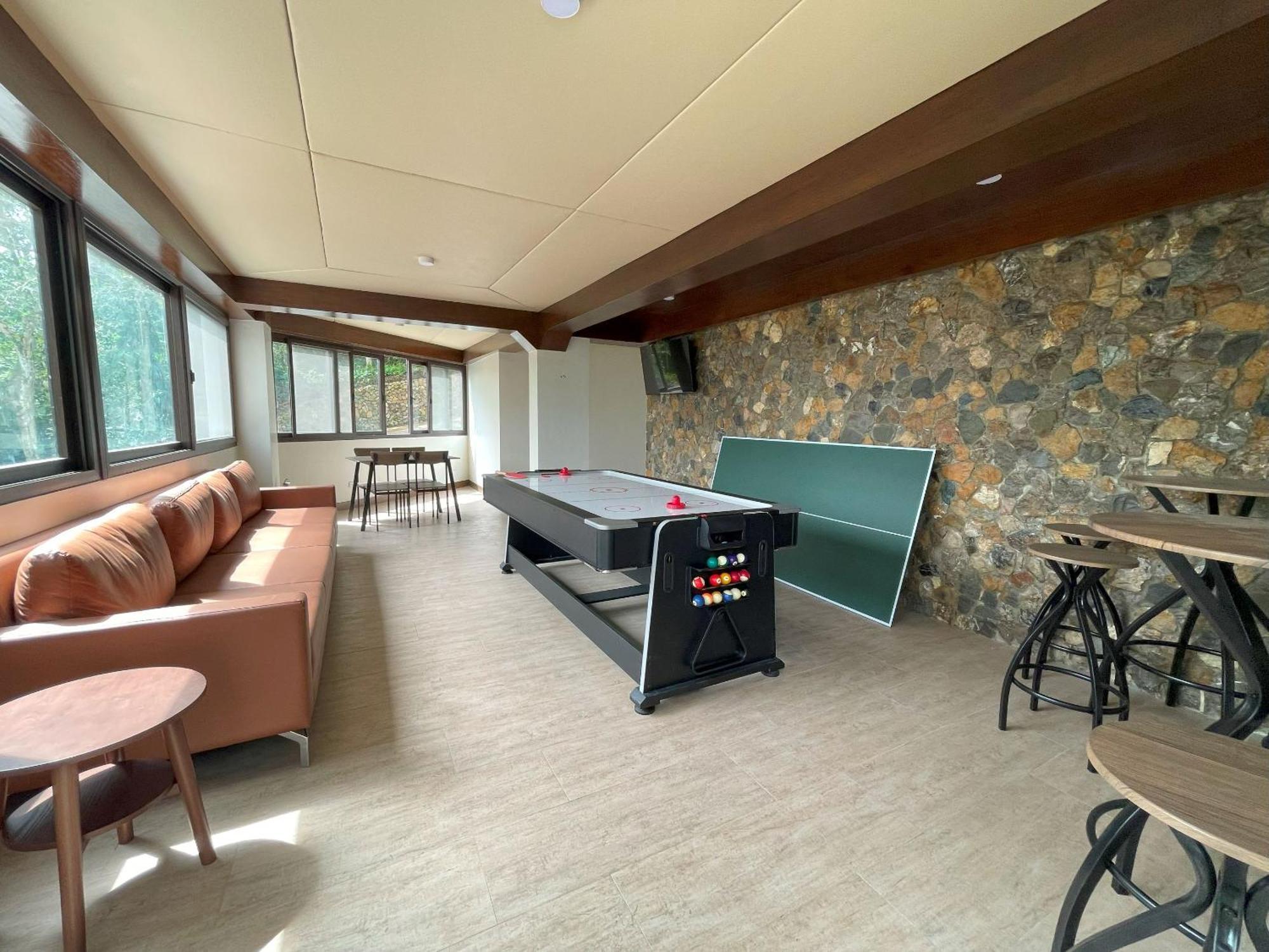 Mist Mountain Resort Powered By Cocotel Cebu Exteriör bild