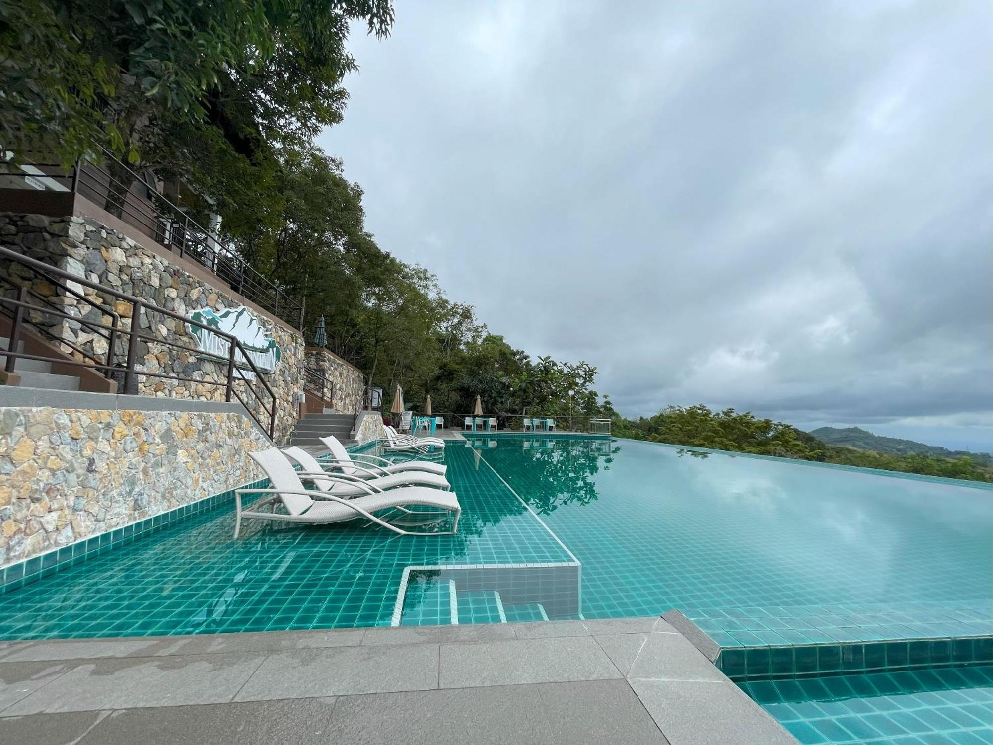 Mist Mountain Resort Powered By Cocotel Cebu Exteriör bild