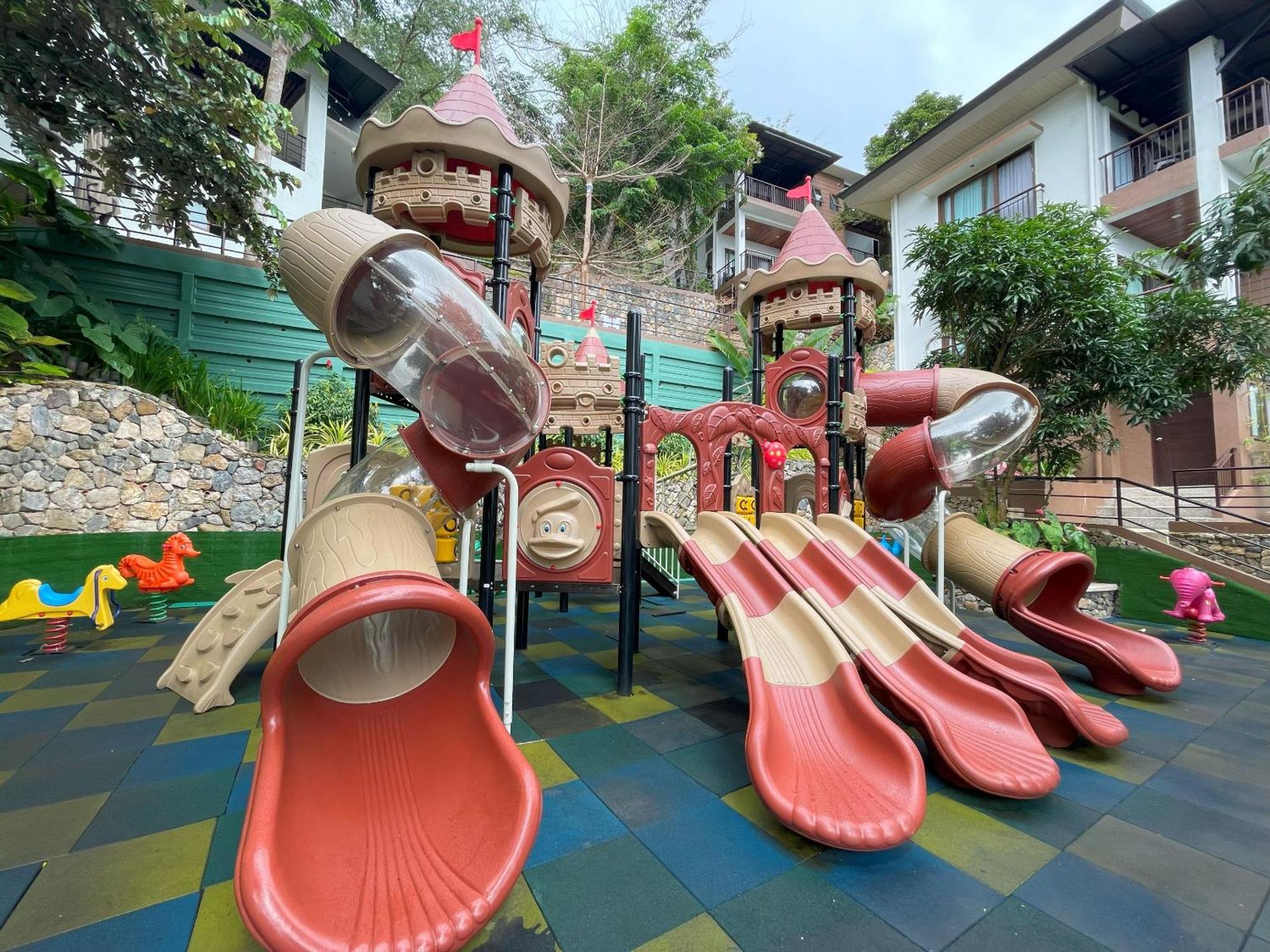 Mist Mountain Resort Powered By Cocotel Cebu Exteriör bild