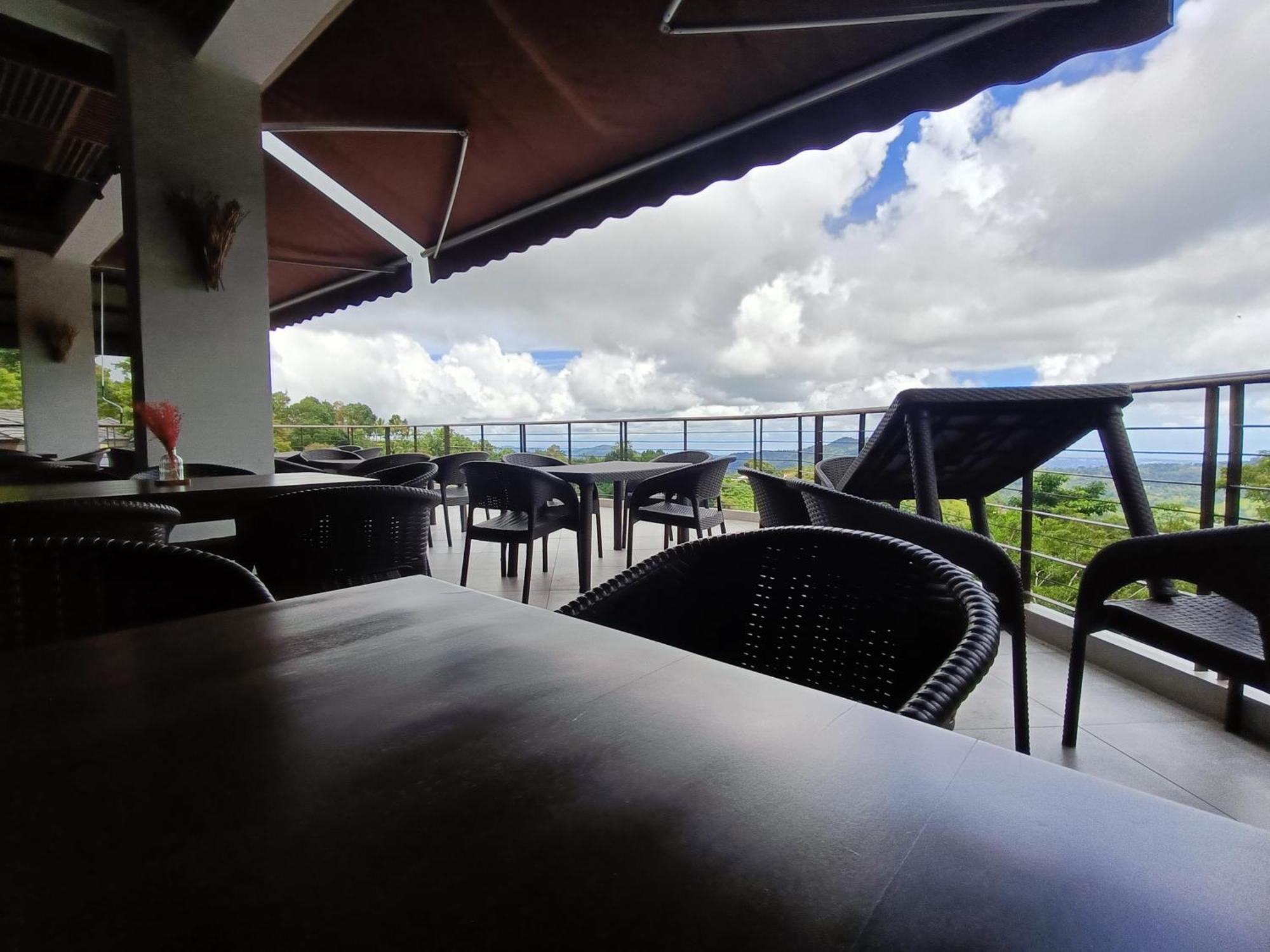 Mist Mountain Resort Powered By Cocotel Cebu Exteriör bild