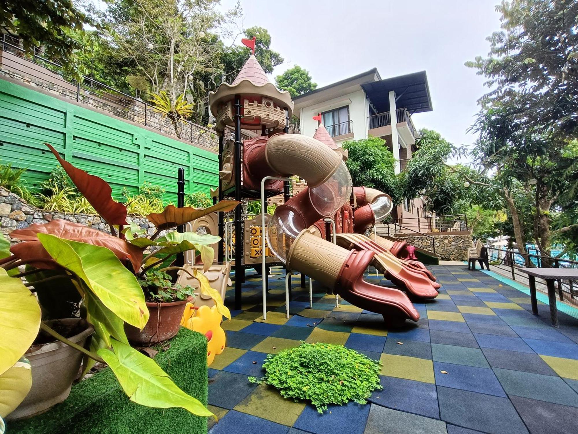 Mist Mountain Resort Powered By Cocotel Cebu Exteriör bild