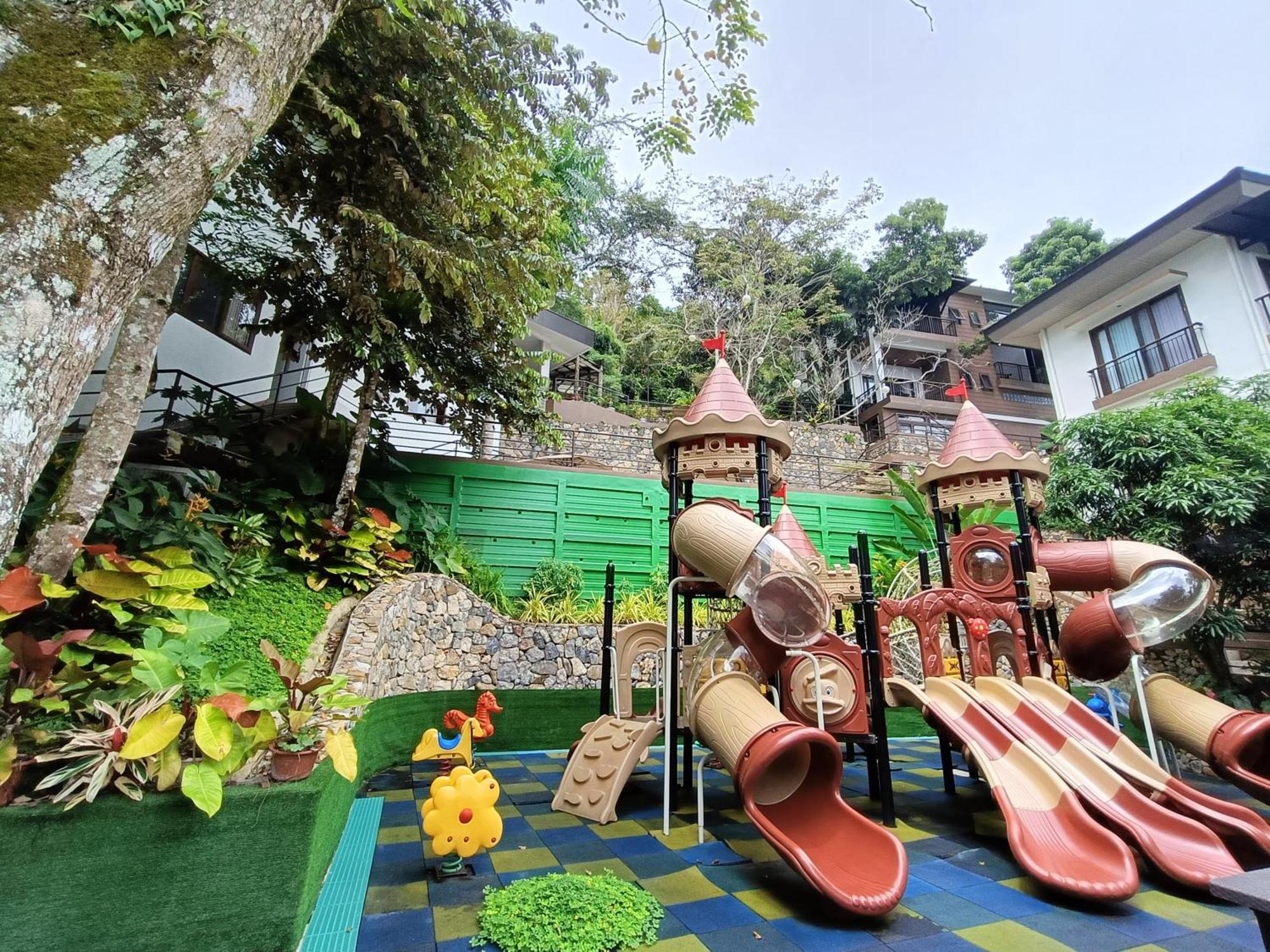 Mist Mountain Resort Powered By Cocotel Cebu Exteriör bild