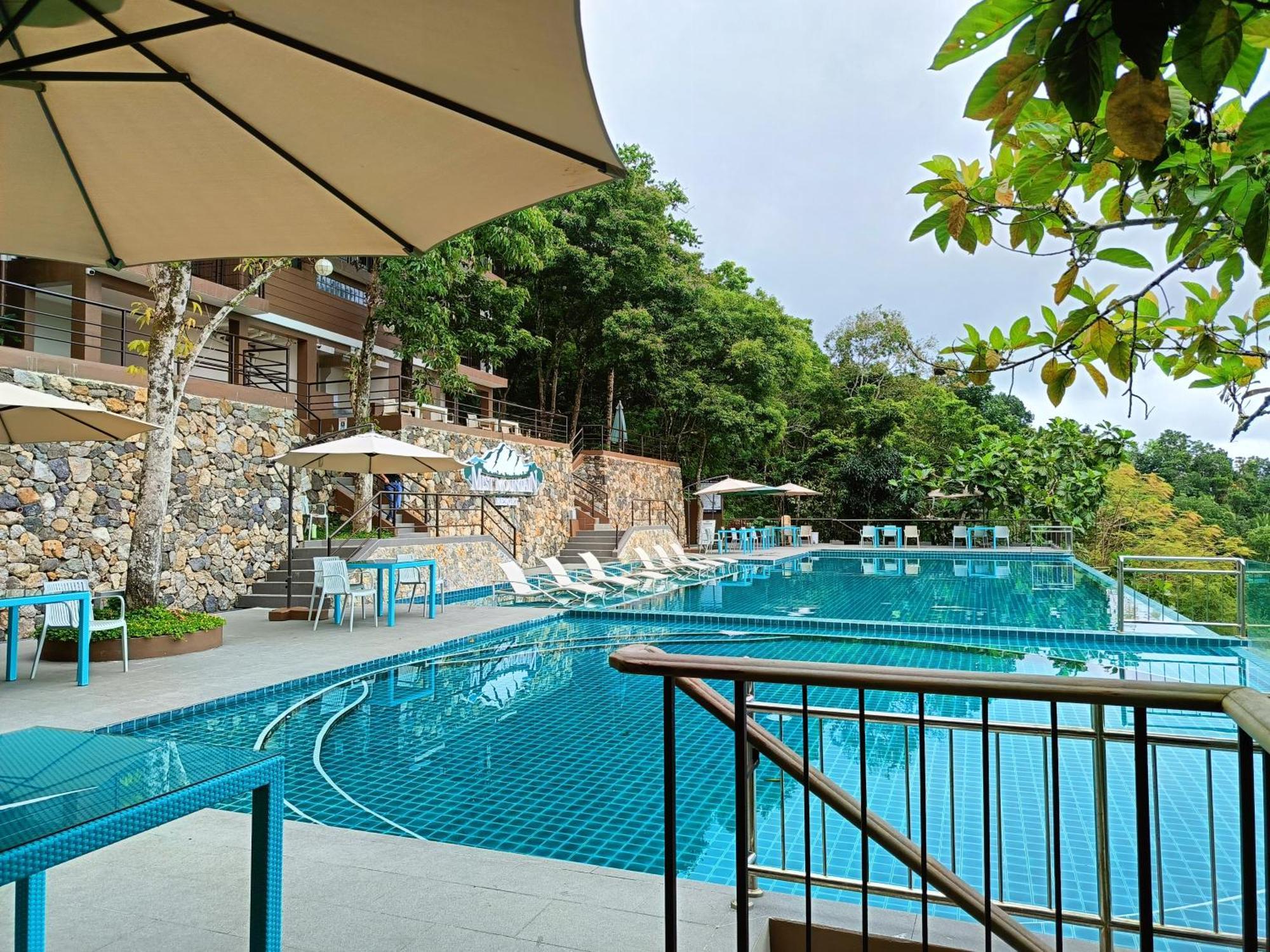 Mist Mountain Resort Powered By Cocotel Cebu Exteriör bild