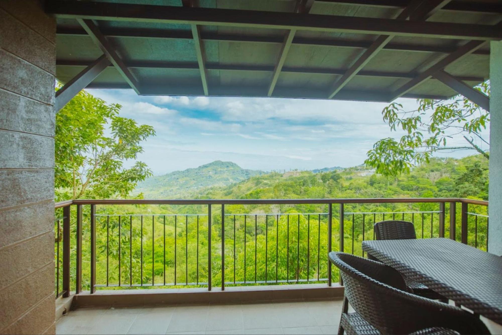 Mist Mountain Resort Powered By Cocotel Cebu Exteriör bild